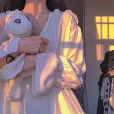 替身白月光只爱钱与权